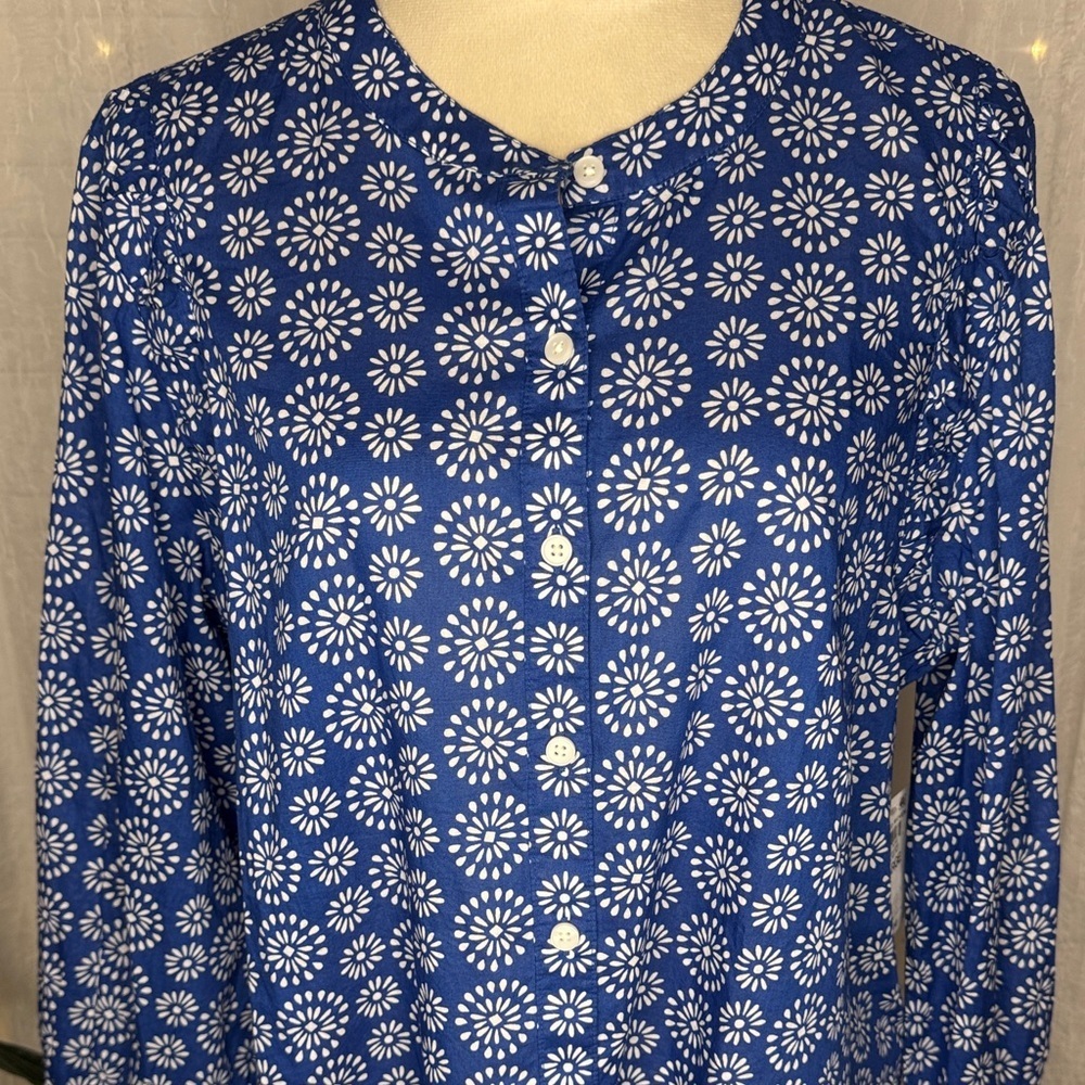 Style & Co. Navy and White Daisy Print Blouse - Picture 3 of 8
